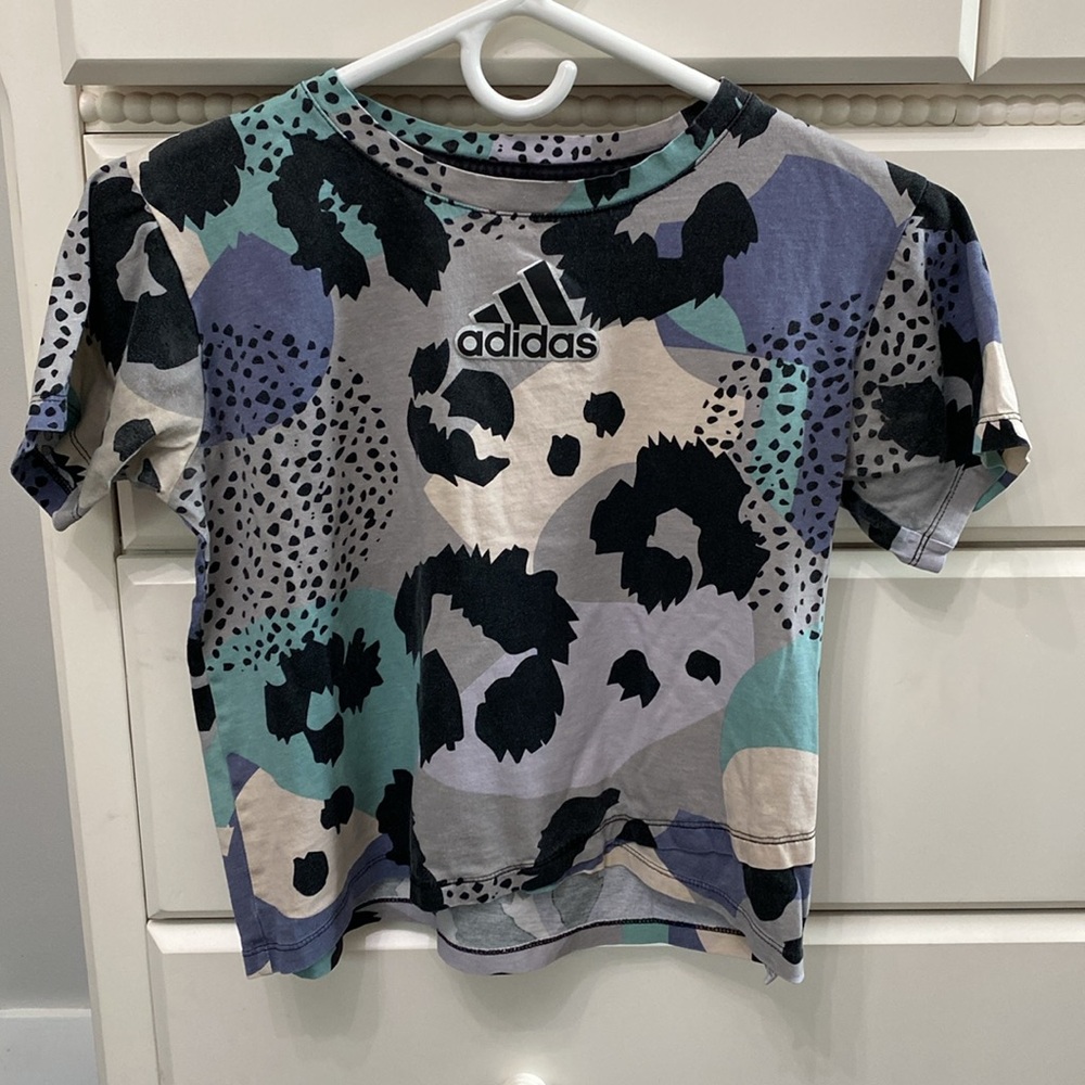 adidas Short Sleeve Tee in Mint and Lavender with Abstract Animal Print.
